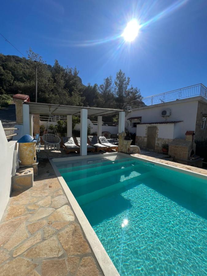 Theodore Resort Agios Georgios  Buitenkant foto